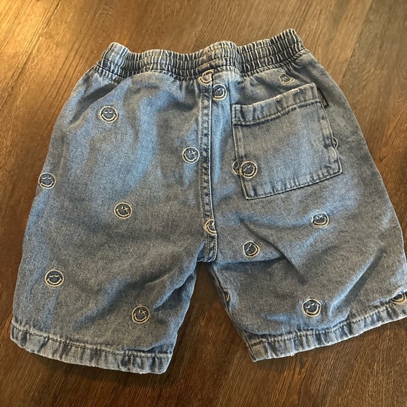 Zara Boys Smileyworld Denim Shorts - Picture 3 of 6